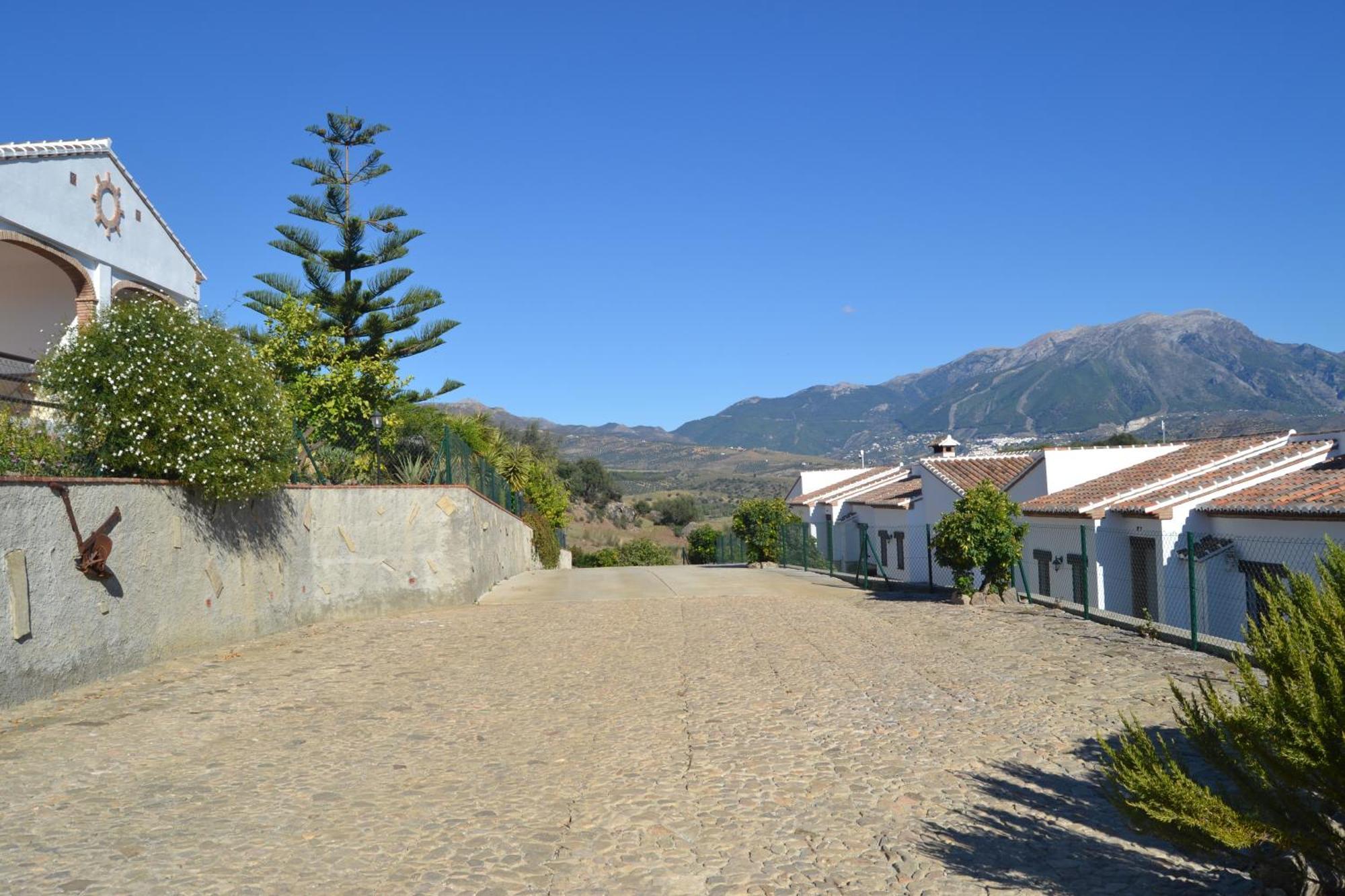 Stay In Huetor, Rural Tourism In The Heart Of Andalusia Vinuela Exterior photo